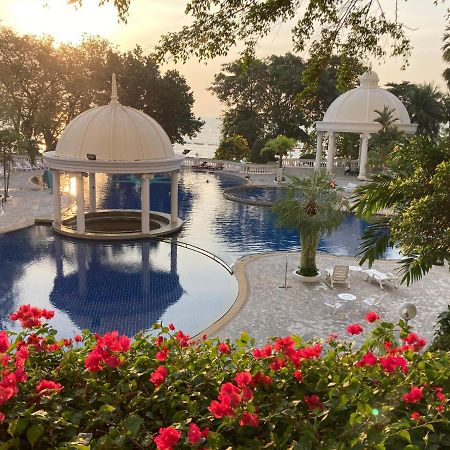 Sky Beach Beachfront Патая Екстериор снимка