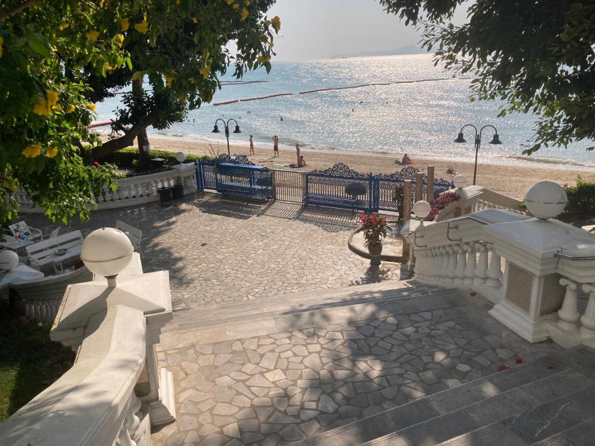 Sky Beach Beachfront Патая Екстериор снимка